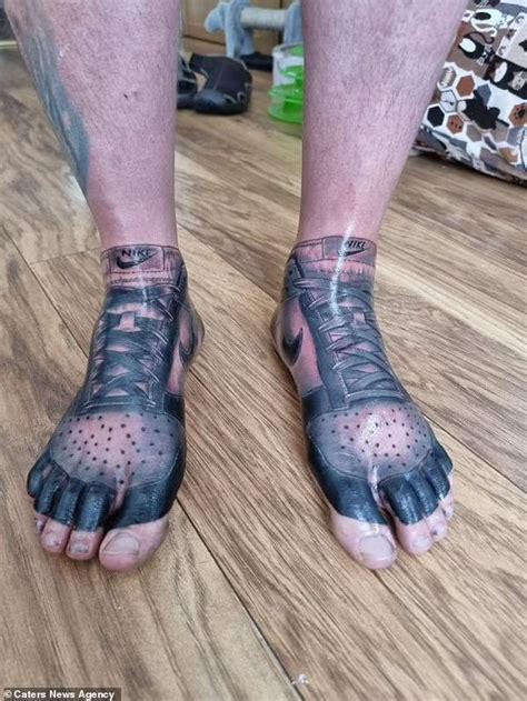 nike schuh tattoo|Nike trainers tattooed on feet.